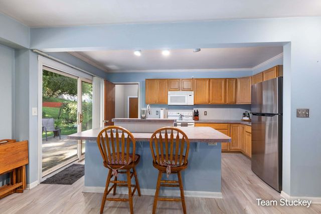 1127 Maplegrove Drive Nw, City Of Grand Rapids, MI 49504