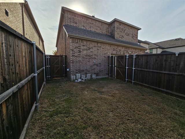 1435 Wittington Place, Farmers Branch, TX 75234