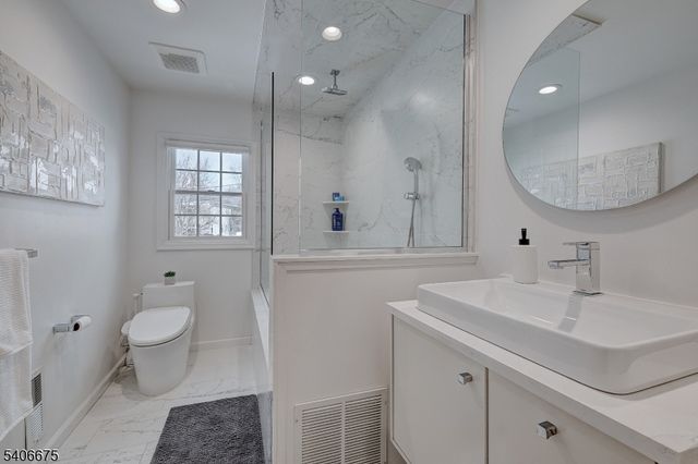 66 Canoe Brook Rd, Millburn Twp., NJ 07078