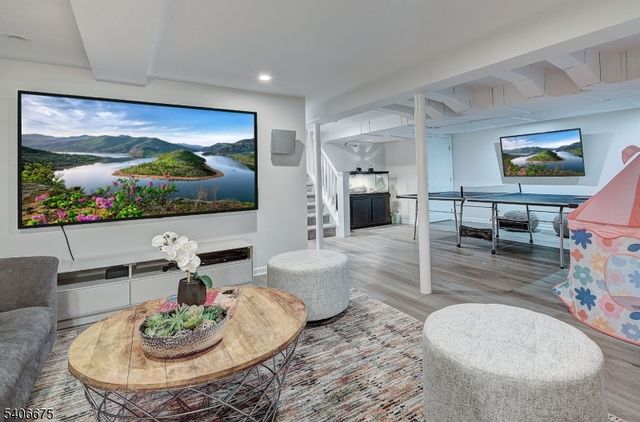 66 Canoe Brook Rd, Millburn Twp., NJ 07078