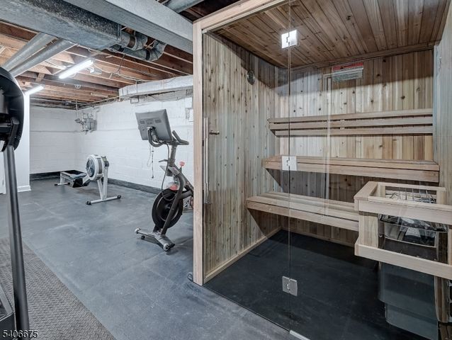 66 Canoe Brook Rd, Millburn Twp., NJ 07078