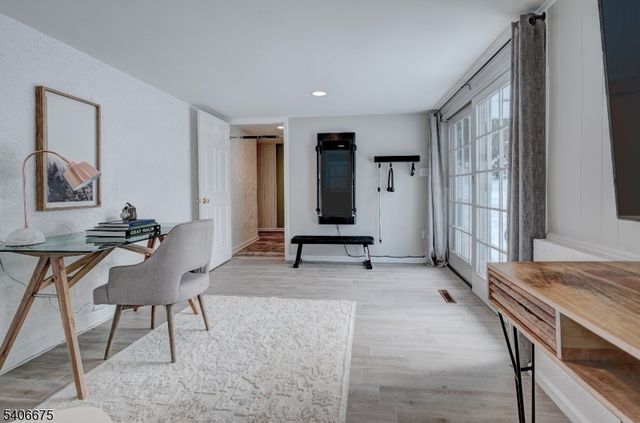 66 Canoe Brook Rd, Millburn Twp., NJ 07078