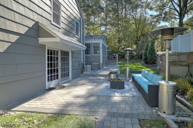 66 Canoe Brook Rd, Millburn Twp., NJ 07078