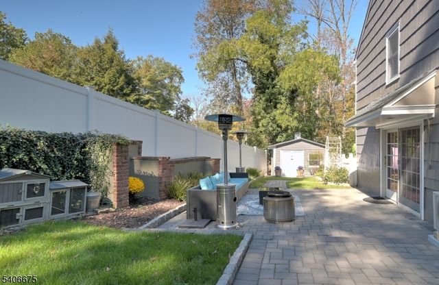 66 Canoe Brook Rd, Millburn Twp., NJ 07078