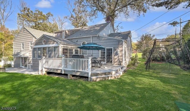 66 Canoe Brook Rd, Millburn Twp., NJ 07078