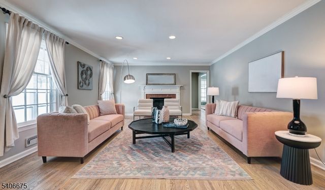 66 Canoe Brook Rd, Millburn Twp., NJ 07078