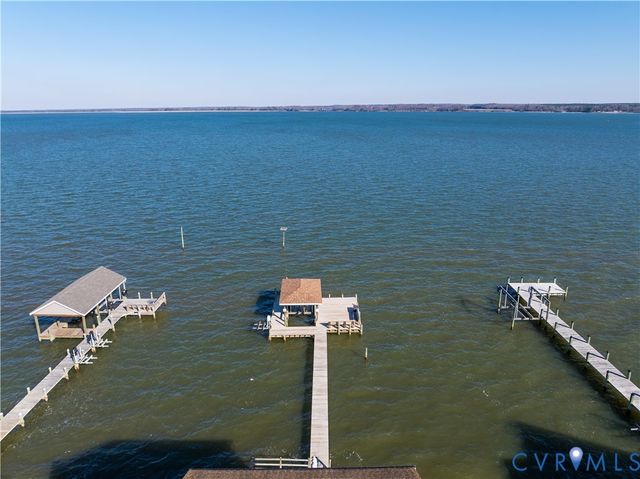 1064 Fort Lowry Ln, Essex, VA 22454