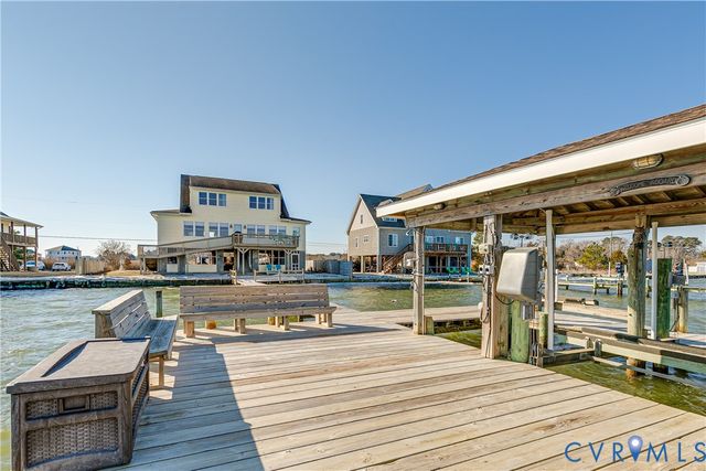 1064 Fort Lowry Ln, Essex, VA 22454