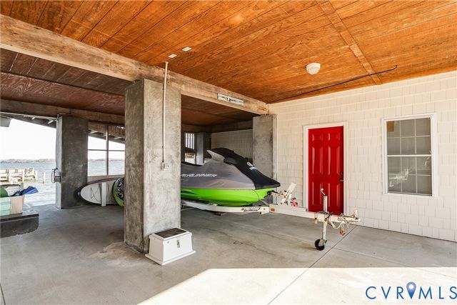 1064 Fort Lowry Ln, Essex, VA 22454