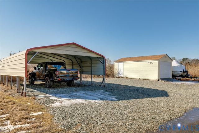 1064 Fort Lowry Ln, Essex, VA 22454