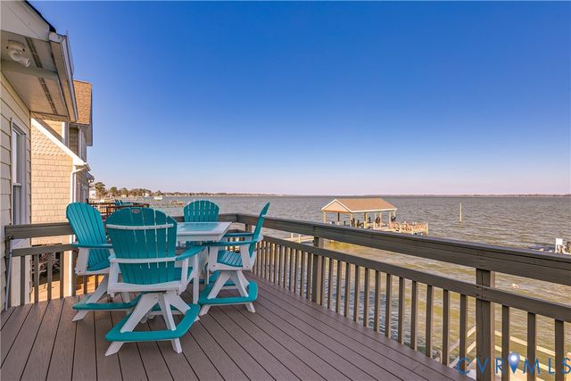 1064 Fort Lowry Ln, Essex, VA 22454