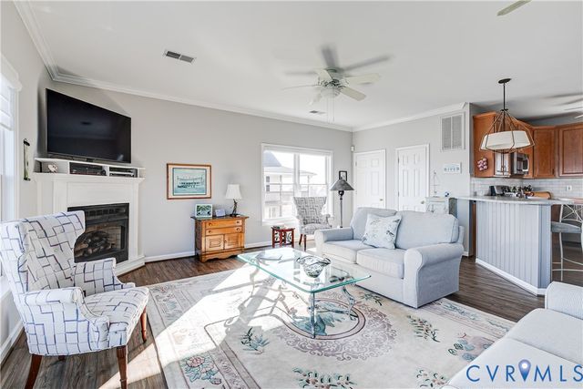 1064 Fort Lowry Ln, Essex, VA 22454