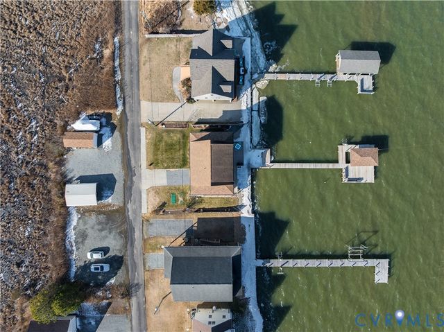 1064 Fort Lowry Ln, Essex, VA 22454