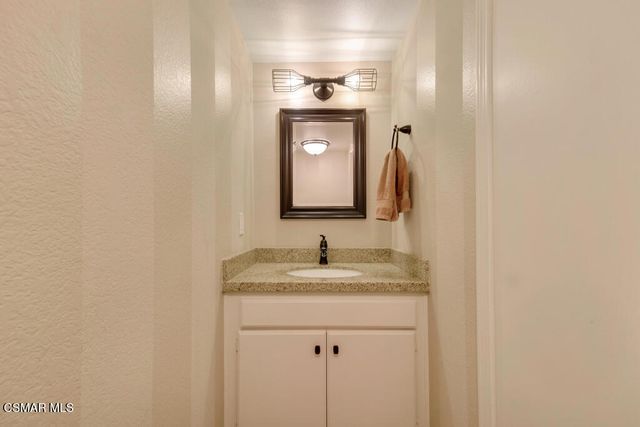 1980 Rory Lane 3, Simi Valley, CA 93063