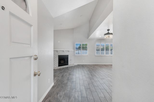 1980 Rory Lane 3, Simi Valley, CA 93063