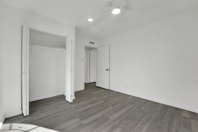 1722 Independence Trail, Grand Prairie, TX 75052