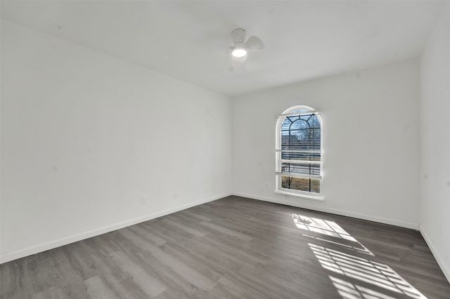 1722 Independence Trail, Grand Prairie, TX 75052