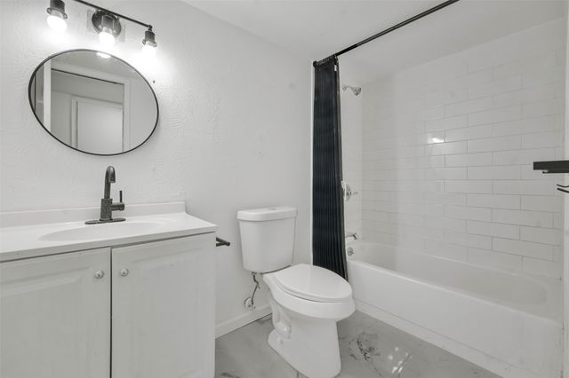 1722 Independence Trail, Grand Prairie, TX 75052