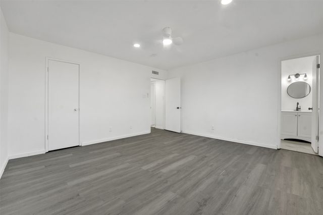 1722 Independence Trail, Grand Prairie, TX 75052