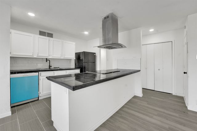 1722 Independence Trail, Grand Prairie, TX 75052