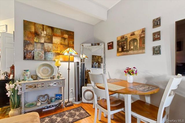 103 Wiltshire Road D11, Scarsdale, NY 10583