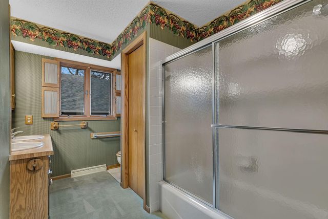 1810 11th Avenue SE, Saint Cloud, MN 56304