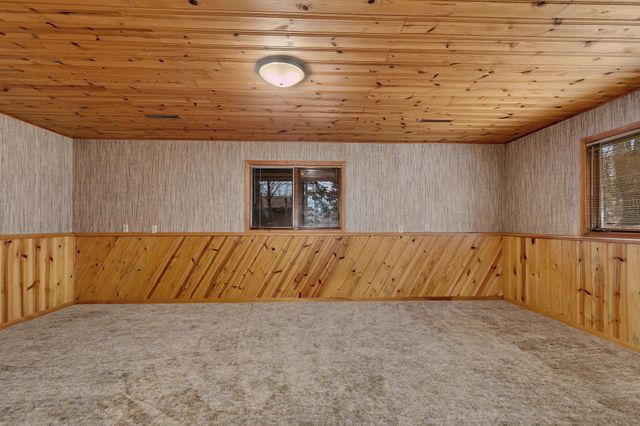 1810 11th Avenue SE, Saint Cloud, MN 56304