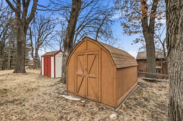 1810 11th Avenue SE, Saint Cloud, MN 56304