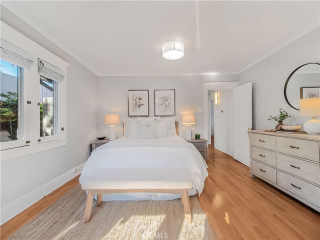 3740 E 5th Street, Long Beach, CA 90814