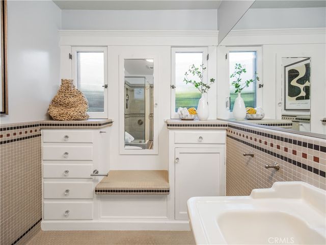 3740 E 5th Street, Long Beach, CA 90814