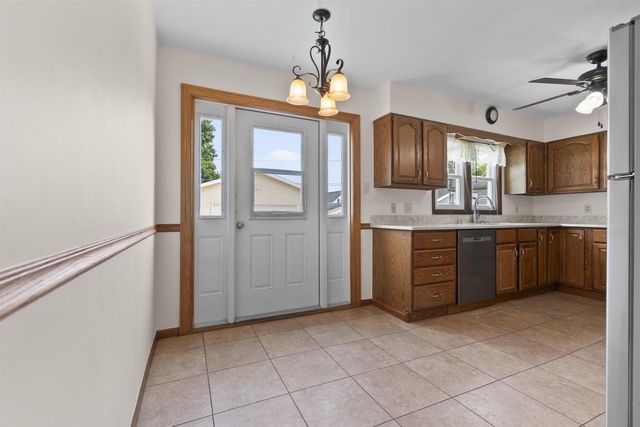 313 15TH STREET, Fond Du Lac, WI 54935