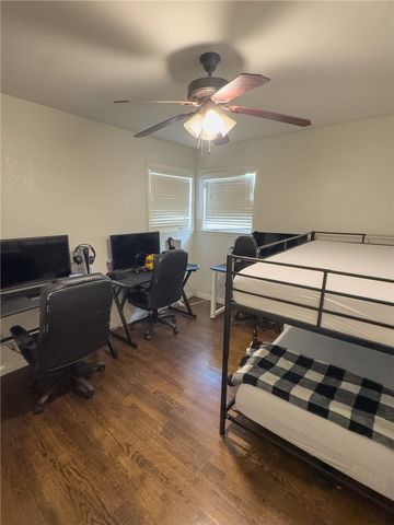 519 N 10th Street, Rogers, AR 72756