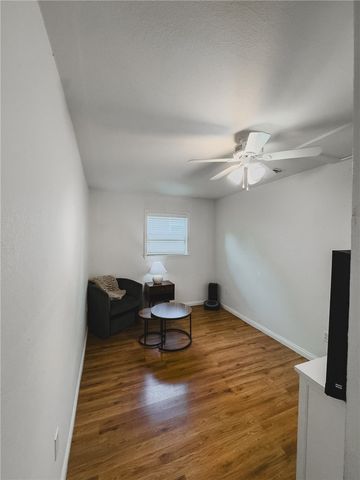 519 N 10th Street, Rogers, AR 72756