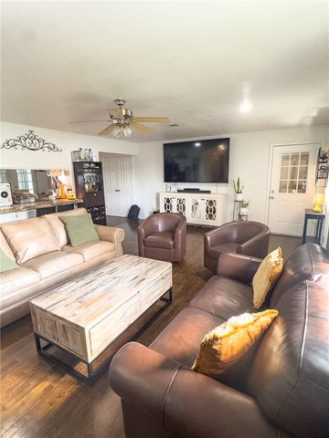 519 N 10th Street, Rogers, AR 72756