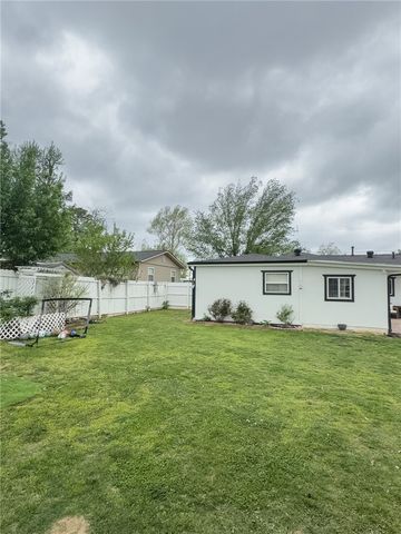 519 N 10th Street, Rogers, AR 72756