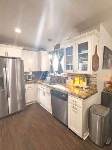 519 N 10th Street, Rogers, AR 72756