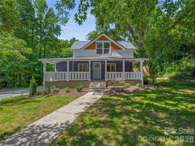 895 N Trade Street, Tryon, NC 28782