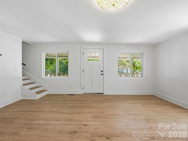 895 N Trade Street, Tryon, NC 28782