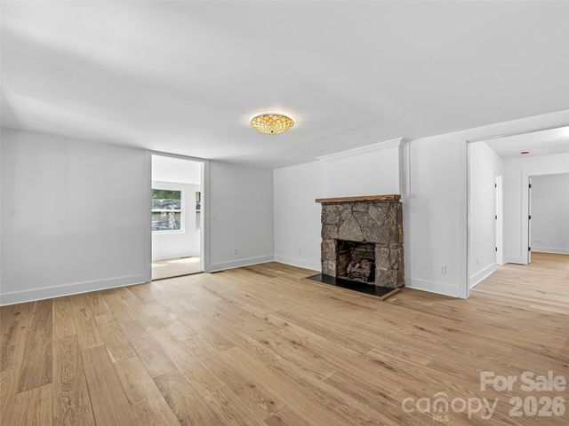 895 N Trade Street, Tryon, NC 28782