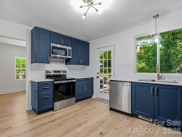 895 N Trade Street, Tryon, NC 28782