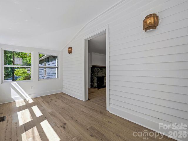895 N Trade Street, Tryon, NC 28782