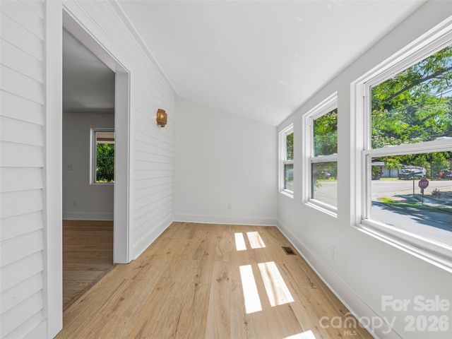 895 N Trade Street, Tryon, NC 28782