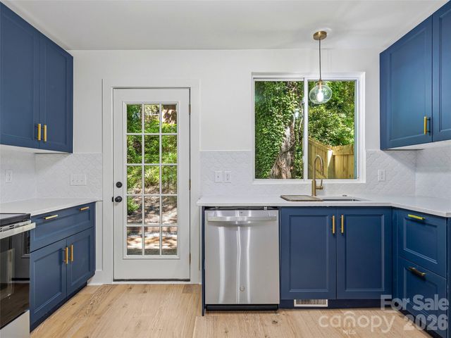 895 N Trade Street, Tryon, NC 28782