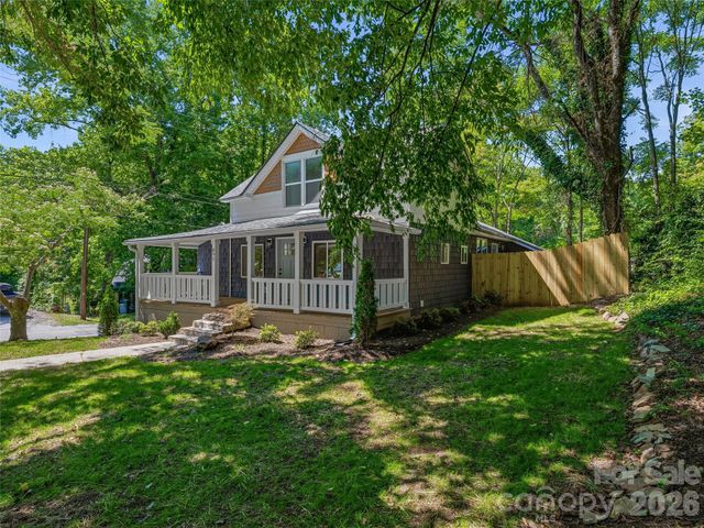 895 N Trade Street, Tryon, NC 28782