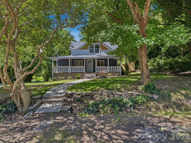 895 N Trade Street, Tryon, NC 28782