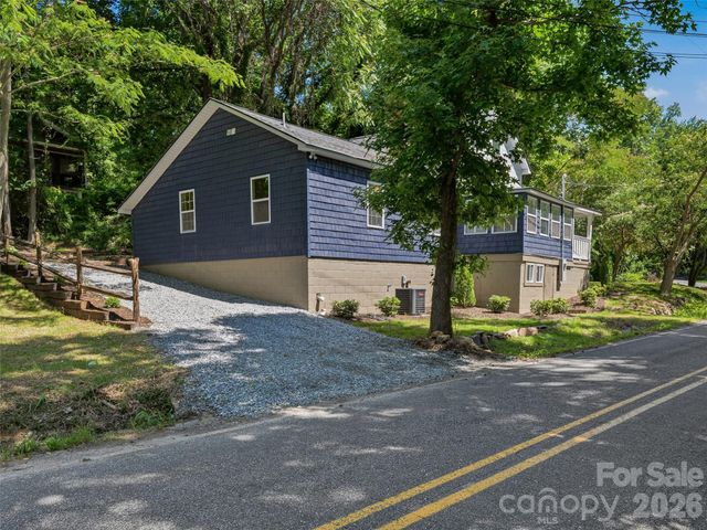 895 N Trade Street, Tryon, NC 28782
