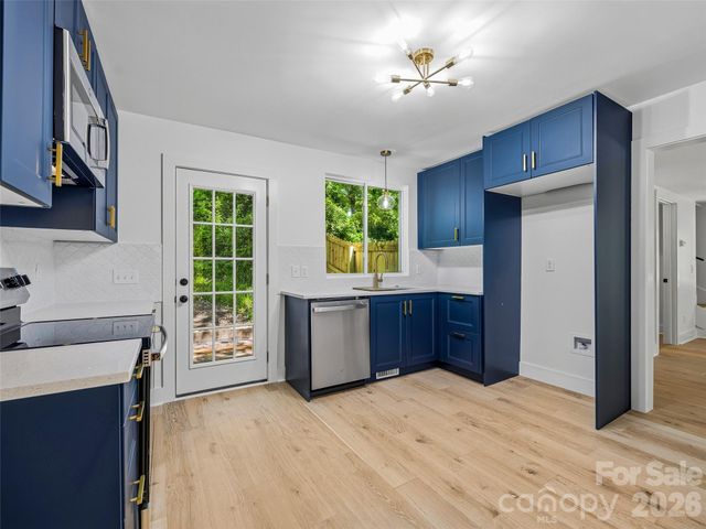 895 N Trade Street, Tryon, NC 28782