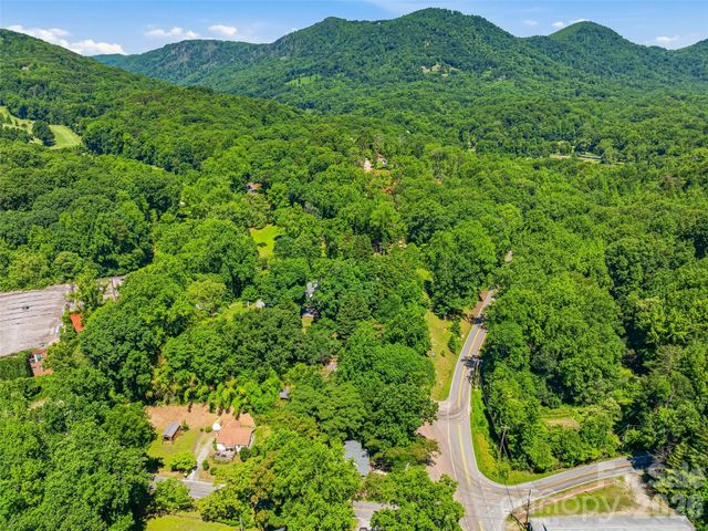 895 N Trade Street, Tryon, NC 28782