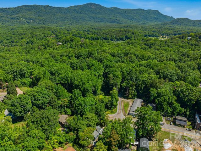 895 N Trade Street, Tryon, NC 28782