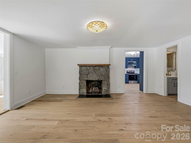 895 N Trade Street, Tryon, NC 28782